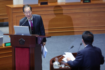 국방부, 대정부질문 전날 장관 불참 통보 지적에 "사전 국회와 협조"