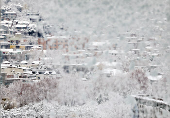 서울 폭설에…지하철 1~8호선 오전 러시아워 운행 9시 30분까지 연장