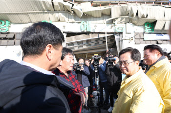 경기도, 폭설피해복구 301.5억 투입..김동연 "지금은 돈 써야 할 때"