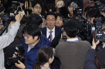 김상훈 국민의힘 정책위의장 “尹 탄핵은 절대 안돼”