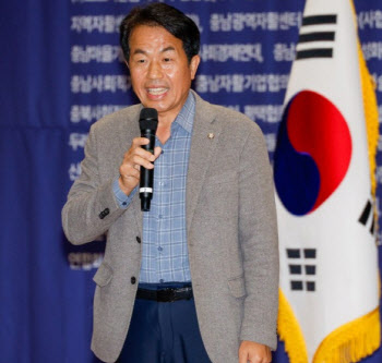 “말도 안되는 법”…결국 철회된 ‘무제한 임대차 계약갱신법’