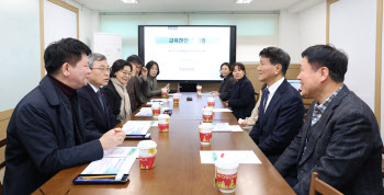 정근식, '尹 모교' 충암고 방문…"학생 안전·심리 치유 최우선"