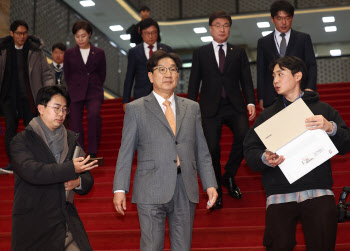 與 탄핵 표결 참여 논의…14일 의총서 당론 결정