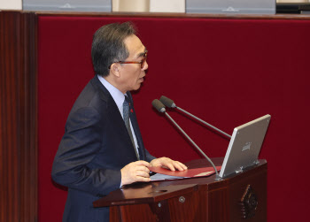 외교장관 "계엄 반대…대한민국 모든 성취 무너질까 우려"