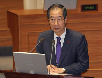 한총리 "국방장관, 총리 거치지 않고 계엄 건의"