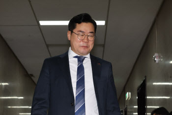 ‘尹 탄핵’ 표결 곧…박찬대 “국가 이익 우선해 투표해 달라”