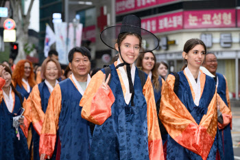 "내년 외래관광객 1873만명 온다"…팬데믹 이전 수준 회복 전망