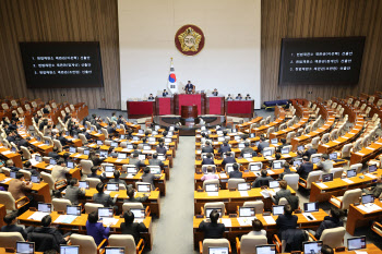 민주당, 韓 권한대행 탄핵안 발의·보고…27일 표결