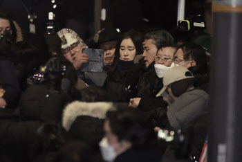 공수처 "2차 윤 체포영장 집행 유효기간, 1월 21일"