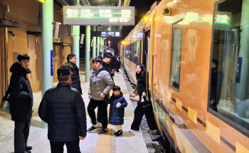 21년만에 달린다…추억의 ‘디젤열차’ 타봤더니