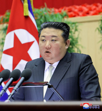 김정은 분노 “北간부, 목욕탕서 성접대…女봉사원도 처벌”