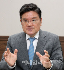 트럼프와 김정은의 '관계 맺기'