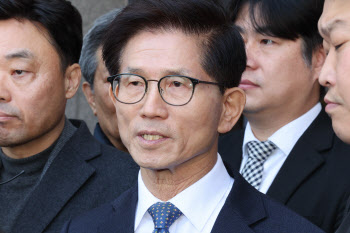 대구 찾은 김문수, 지지율 높은 이유 질문에 “국민 목마름 때문”