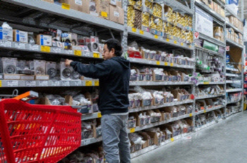 美1월 근원PCE 전년비 2.6%↑…"완만한 속도로 상승"(종합)