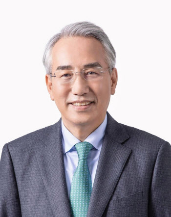 이석준 IFRS재단 이사 연임 포기…새 이사엔 최중경 물망