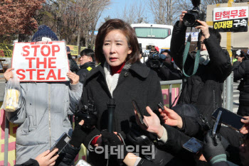 이재명 반격한 나경원 "李 대통령되면 진짜 나라 망해"