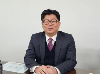 "논란 큰 유통 마이데이터 적용 재추진…대상 전면 확대"