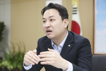 “학폭 조사·처리는 경찰이, 학교는 교육적 해결 주력을”