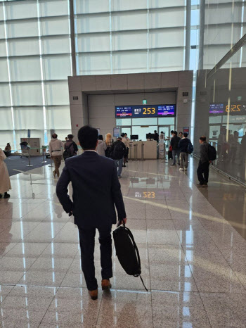 진양곤 HLB 회장, 상해 출장길… 항서제약 회동하나