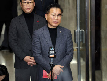 국민의힘 "2인 경선 반드시 필요…후보 유불리 고려했겠나"