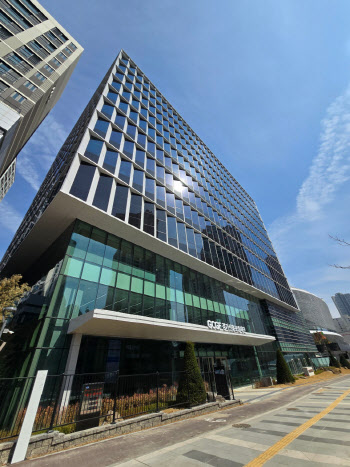 경기신보 직원 10명 중 7명 "퇴직 또는 휴직 고민 중"