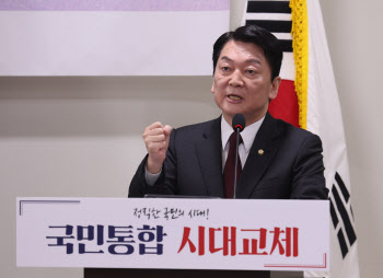 국민의힘 초반 경선 구도 ‘출렁’…민주당 李 독주 체제속 4파전 확정