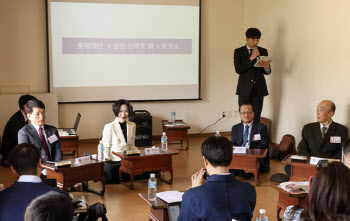 롯데 황금기 이끈 OB들의 조언…“정직·현장·현금흐름 잊지 말라”