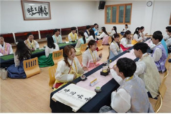 절이 맺어준 인연…'나는 절로' 커플 매칭률은