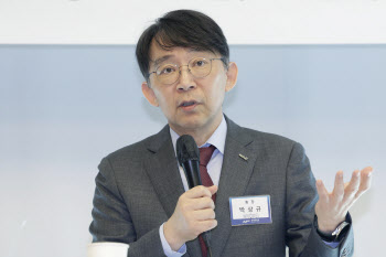 중앙대 총장 "의대생 40% 수업 참여…불참자 원칙대로 유급"