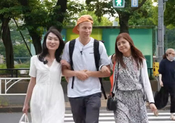 “여친 2명 빌리고 64만원” ‘日 렌탈 여친’ 경험한 유튜버 후기