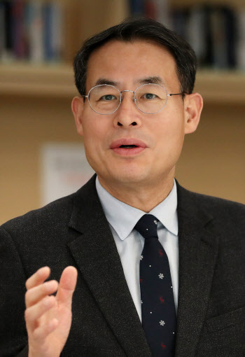 집에서 엘리베이터만 타면 버스·전철…'환승센터 위 거주시설' 추진