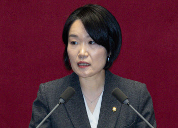 民이소영, 상법 개정안 재발의…국회 재표결 부결 5일만