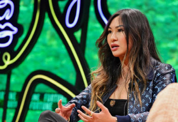 관둔 회사 '초대박'...30세에 자산2조 女는 누구?