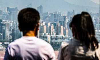 집 볼 때 돈 내라?…임장비 논란에 중개사들도 갑론을박
