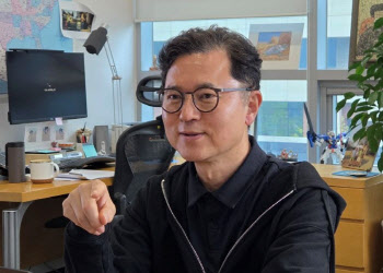 “커넥티드카 시대 온다…오비고, 차량 플랫폼 기업 우뚝”