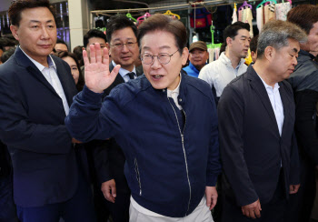 이재명 “남북 신뢰 복원 우선…평화경제특구도 지정해야”(종합)