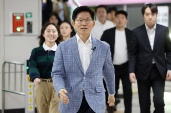 ‘결선 D-1’ 김문수, 한덕수 대선 출마에 “단시간 내 소통하겠다”