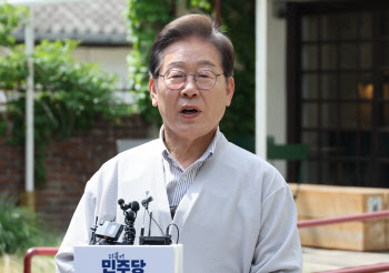 이재명, 파기환송심 연기에 “합당한 결정…헌법 정신·상식 존중돼야”(상보)