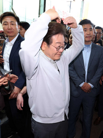 ‘재판리스크’ 넘은 李…노년층·열세 지역 공들인다