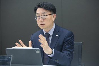 “기금형만으론 한계…중도인출 막고 원리금보장형 없애야”