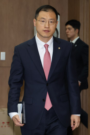 김상욱, 왜 보수권 이준석 아닌 진보 이재명을 지지했나