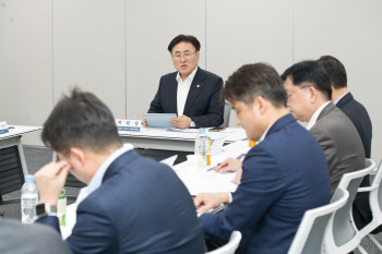 GPU 1만장 확보 추진 닻올려…설명회선 "왜 엔비디아만?"