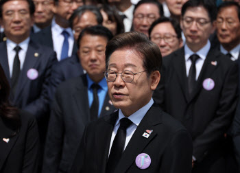 광주서 ‘개헌’ 띄운 이재명…“개헌 당시 재임 대통령은 연임 안 돼”