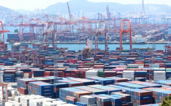 OECD, 韓 성장률 1.0% 전망…3개월 만에 0.5%p 하향(상보)