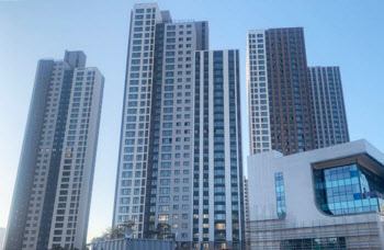 ‘비례율 115→48% 하향에’ 인천 모 아파트 조합원 집단소송
