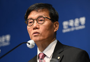 가계대출·가상자산·배드뱅크…이창용 한은총재, 내일 은행장 회동