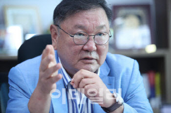 與 김태년 '특별배임죄 폐지' 상법 개정안 발의