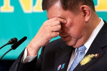쏙쏙 넘어가는 자민당 텃밭…18년만 與과반 무너지나