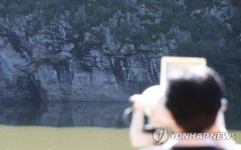‘반구대 암각화’ 세계유산 등재 7일만에 침수