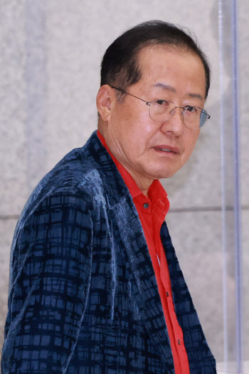 홍준표 “2021년 7~9월 신천지 교인 대거 입당” 재차 주장